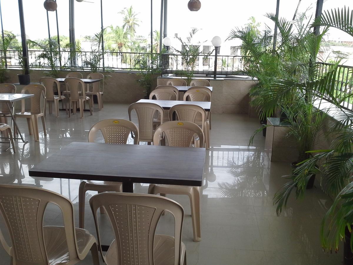 Galaxy Vaibhav Hotell Vasai-Virar City Exteriör bild